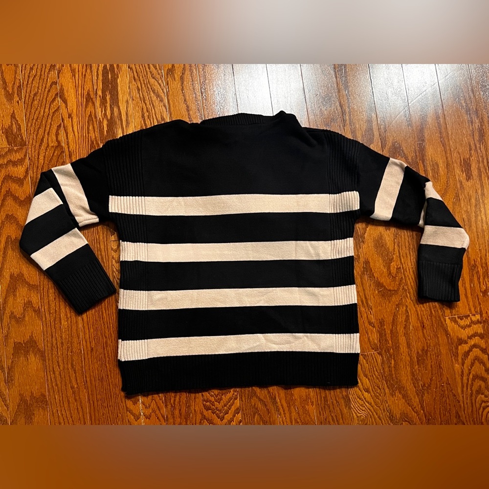 Evereve Black and Tan Striped Women's Hoodie Sweater - Picture 2 of 7